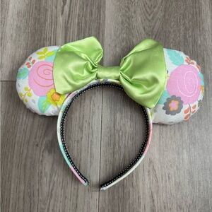 Handmade Floral Minnie Mouse Ears Headband with Green Bow